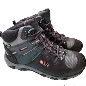 Keen Women’s Steens mid waterproof hiking boots Size 10